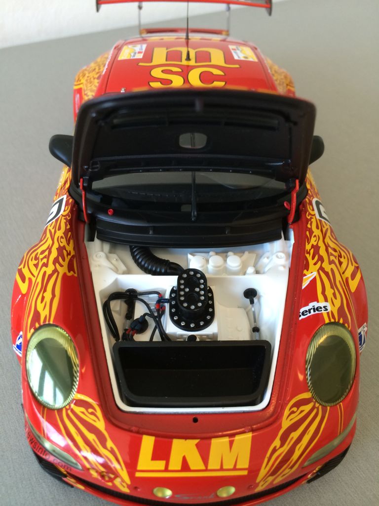Porsche 997 GTR Le Mans 2011 - Autoart toy car collectible - Main Image 2