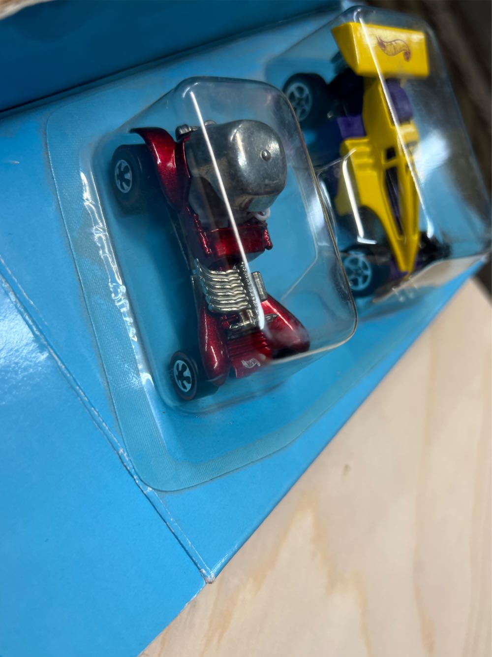 Hot Wheels Red Baron & Shock Factor Kb Toys Exclusive ...  toy car collectible [Barcode 074299246432] - Main Image 3