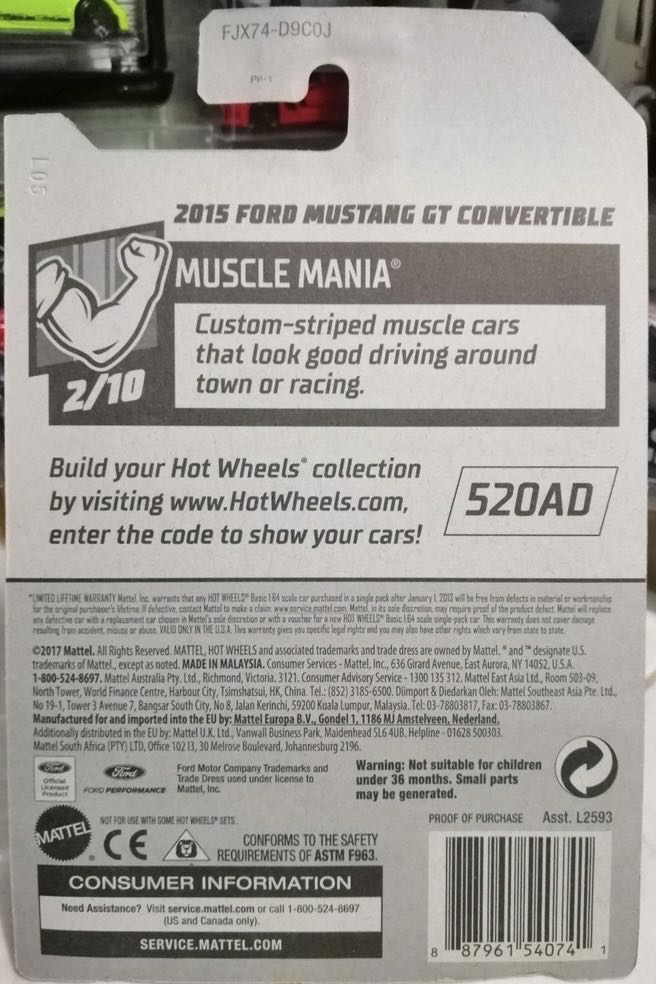 Ford Mustang GT Convertible (2015) - 2018 HW Muscle Mania toy car collectible - Main Image 2