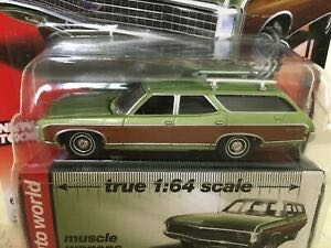 1969 Chevy Kingswood Estate - Muscle Wagons toy car collectible - Main Image 2