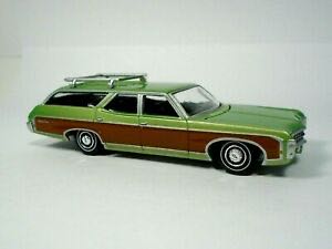 1969 Chevy Kingswood Estate - Muscle Wagons toy car collectible - Main Image 3