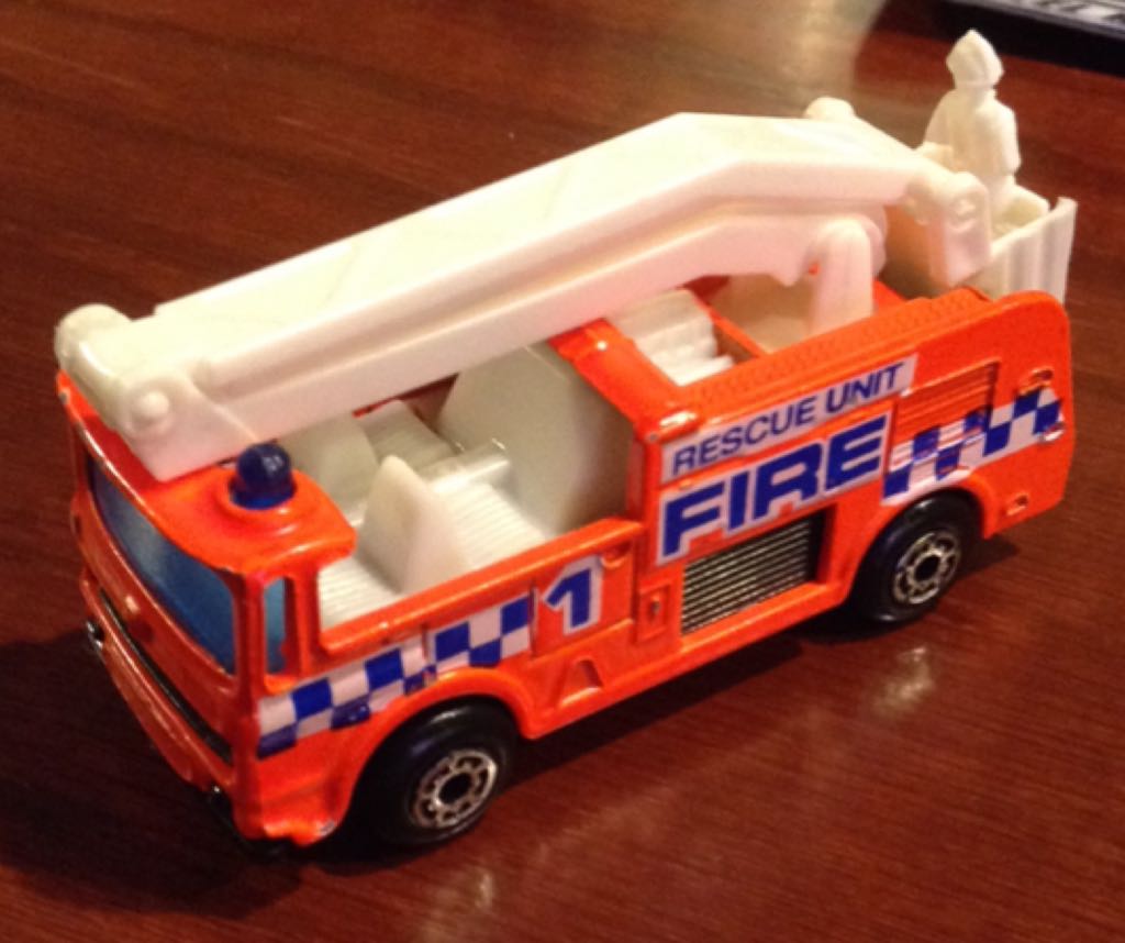 Snorkel - Fire Fighters toy car collectible - Main Image 2