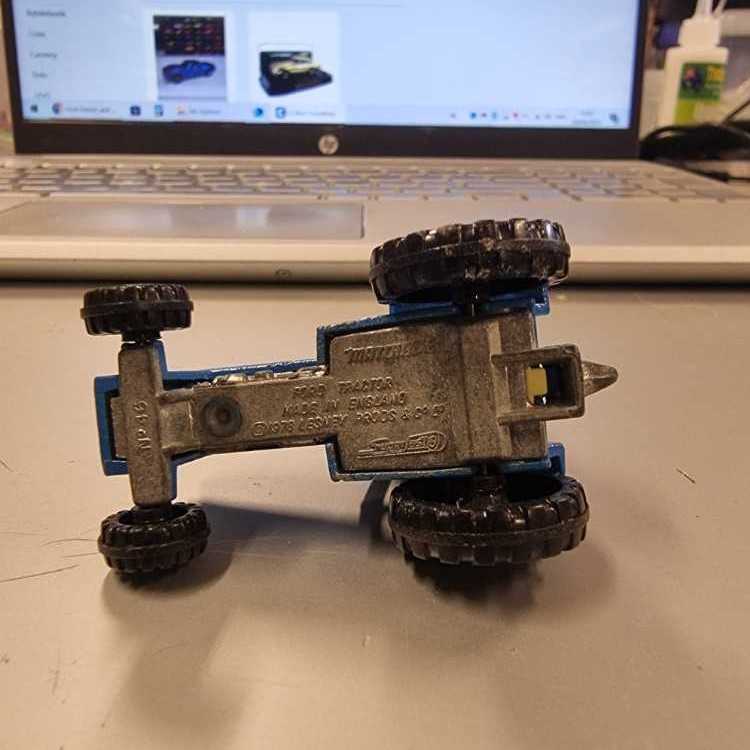 Ford Tractor and Harrow - 1-75 Matchbox Superfast toy car collectible - Main Image 4