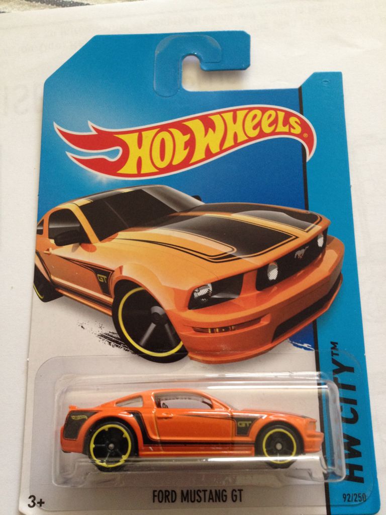 Ford Mustang Gt toy car collectible - Main Image 1