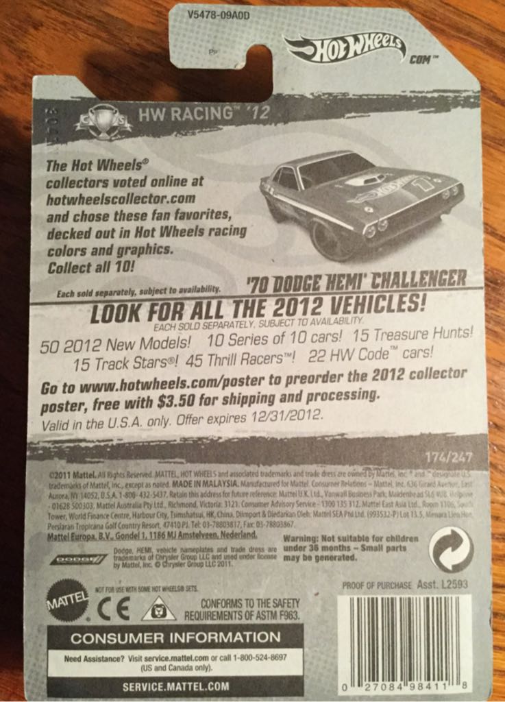 ’70 Dodge Challenger Hemi - HW Racing 12 toy car collectible - Main Image 2