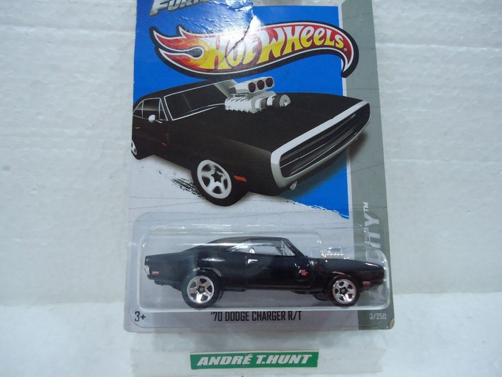 Dodge Charger - ’13 HW City toy car collectible - Main Image 2