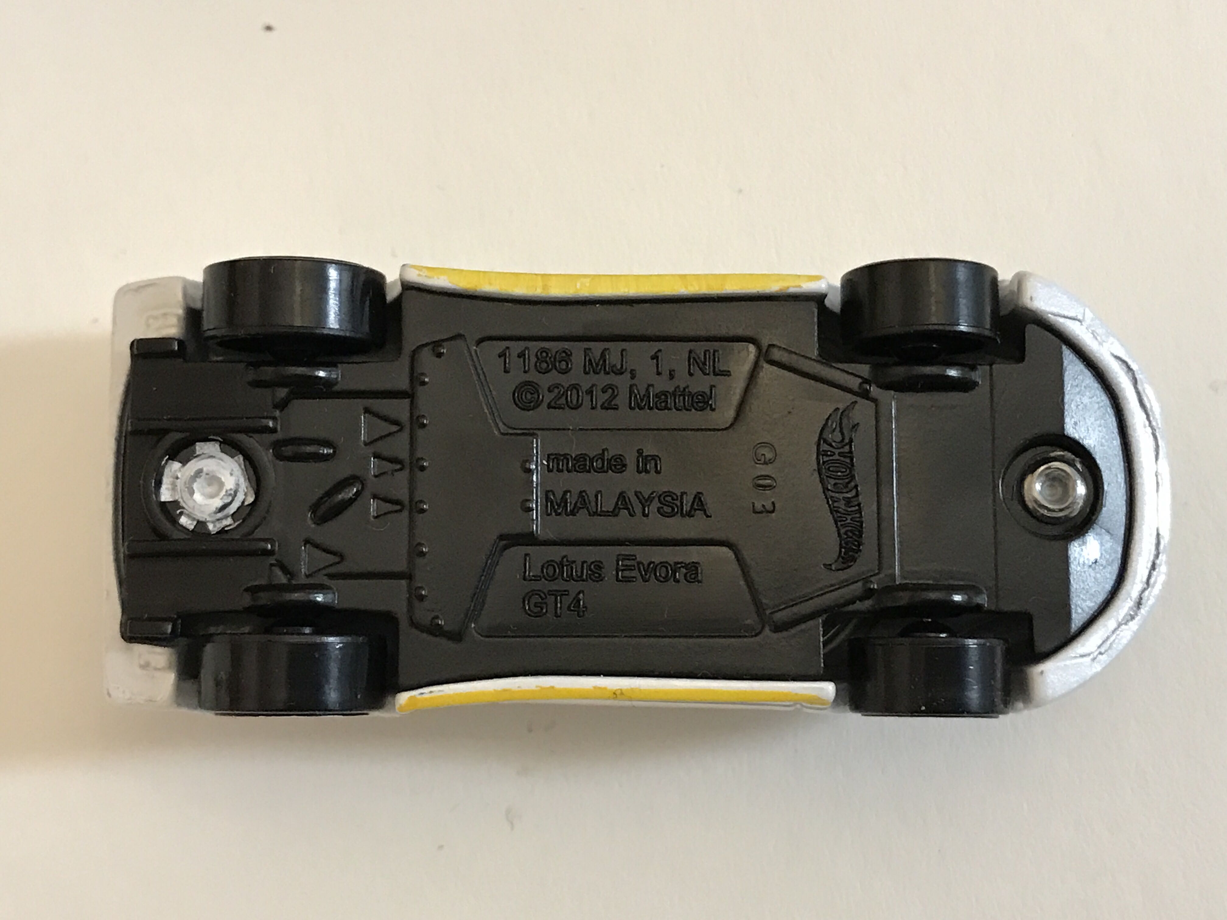 Lotus Evora GT4 - ’14 HW Workshop toy car collectible - Main Image 4