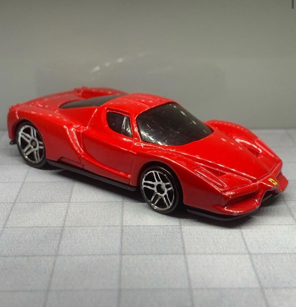 Ferrari Enzo - Red - 2003 First Editions toy car collectible - Main Image 3