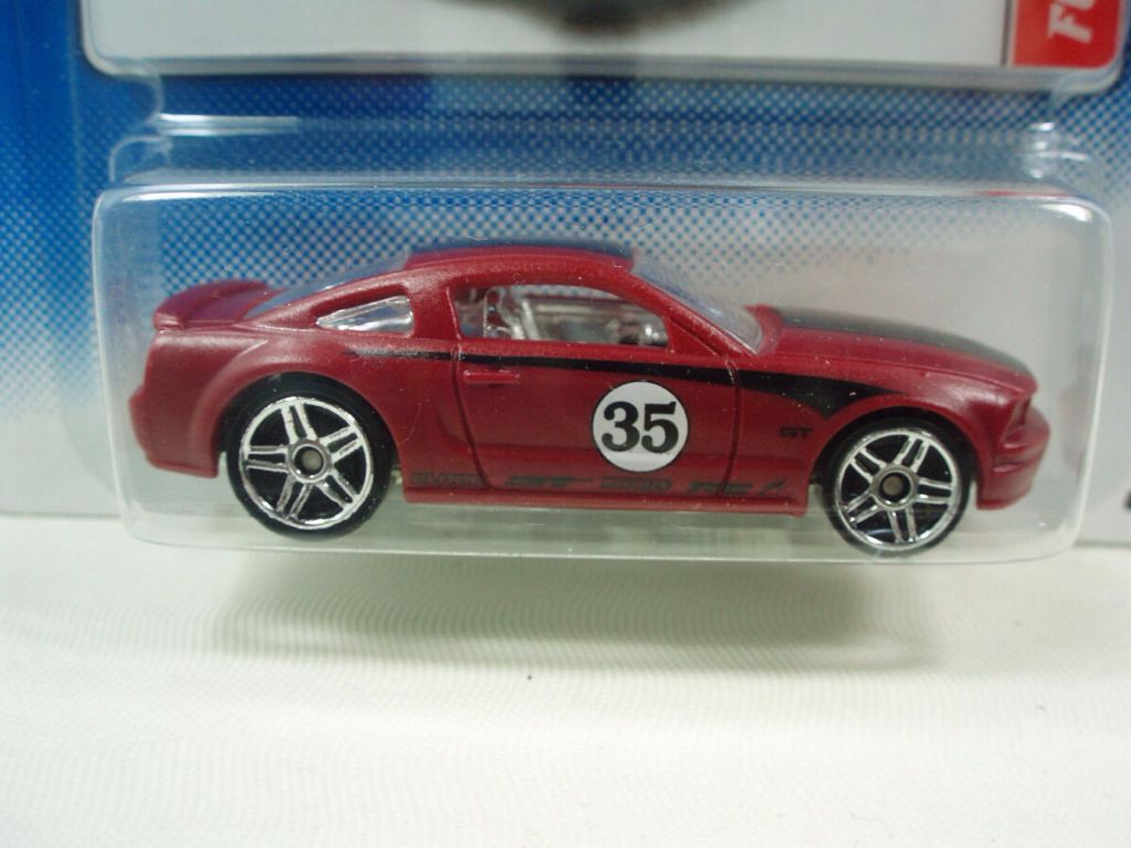 Ford Mustang Gt - HW Colour Shifters toy car collectible - Main Image 2