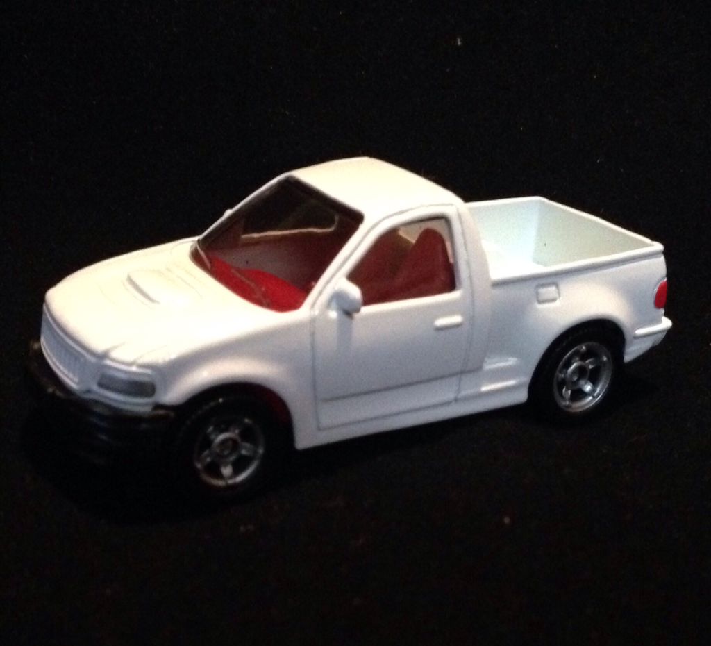 Ford Ranger  toy car collectible - Main Image 2