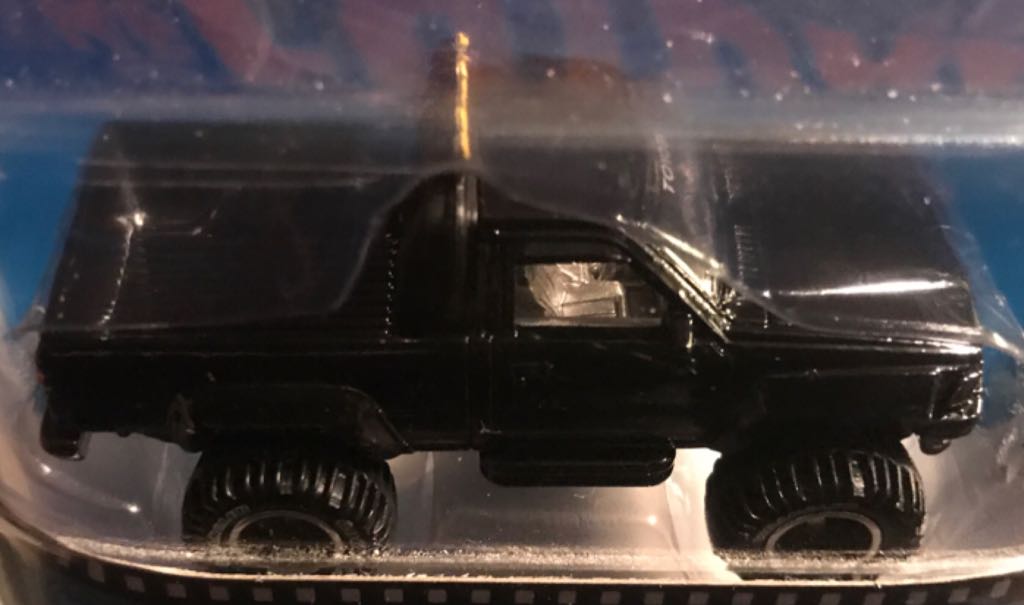 1987 Toyota Pickup - 2014 Retro Entertainment Series toy car collectible - Main Image 2