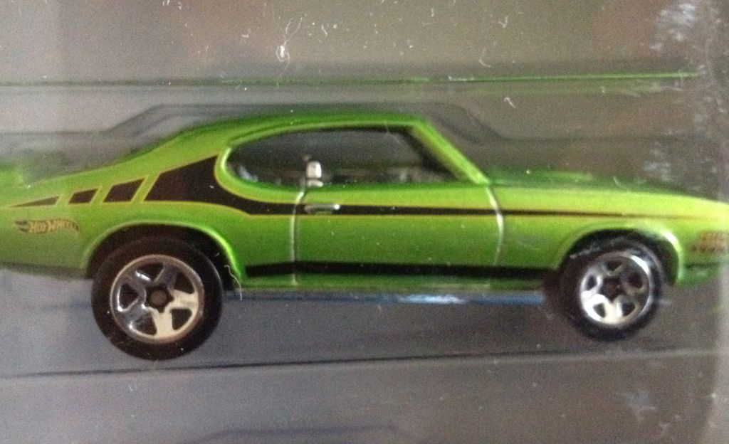 Pontiac GTO - HW toy car collectible - Main Image 2