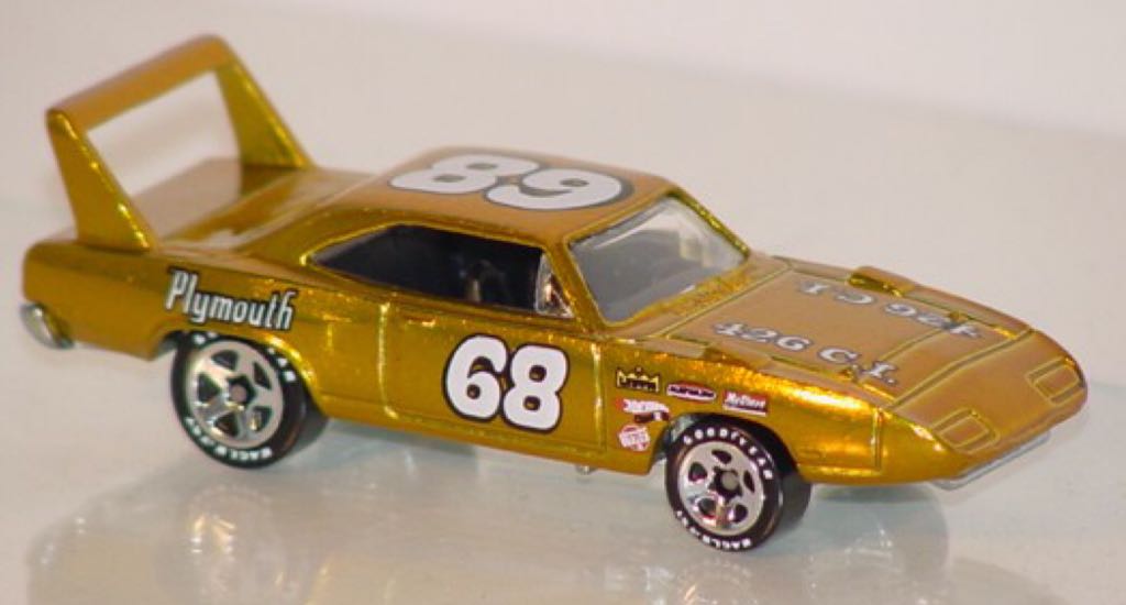 ‘70 Plymouth Superbird - 2007 - HW Classic Series - 3 toy car collectible - Main Image 2