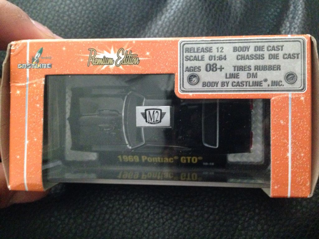 1969 Pontiac GTO - Release 12 toy car collectible - Main Image 2