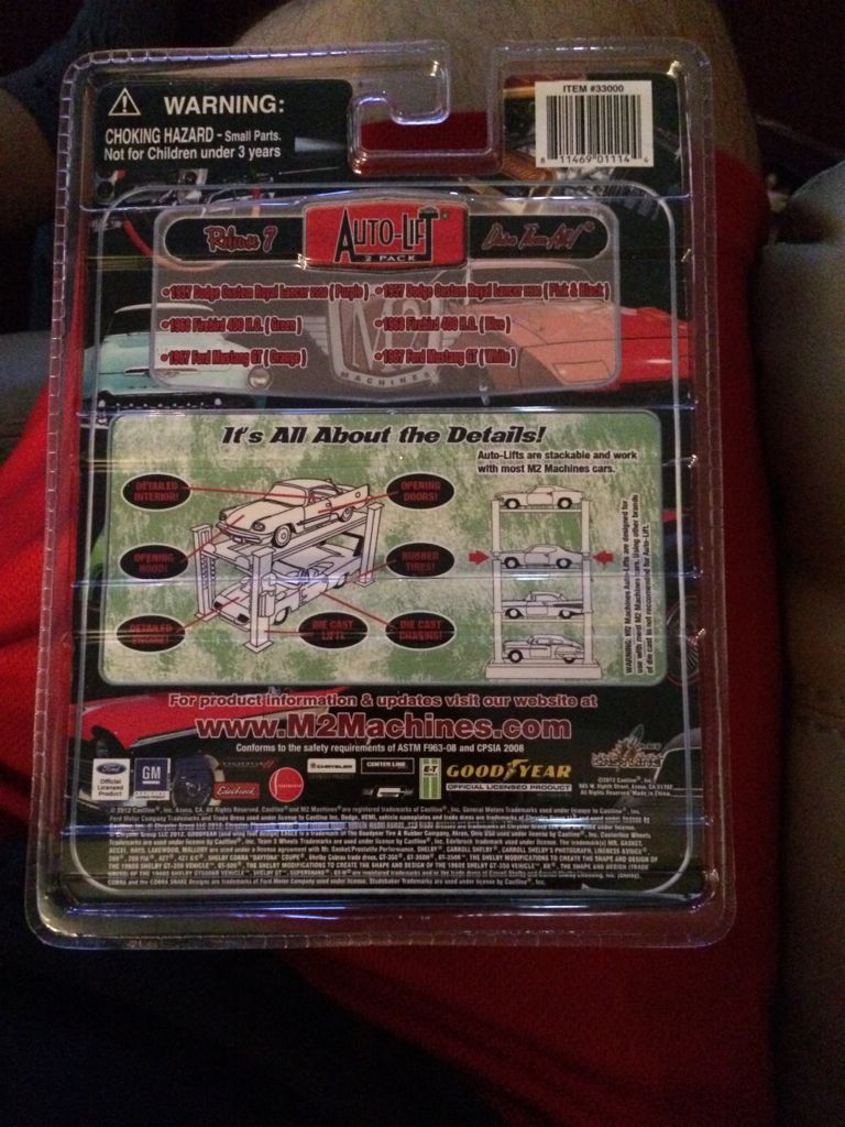 Dodge Custom Royal Lancer D500 1957 - D01 toy car collectible - Main Image 2