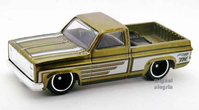 Super Chevy Silverado 1983 - Super Treasure Hunt toy car collectible - Main Image 2