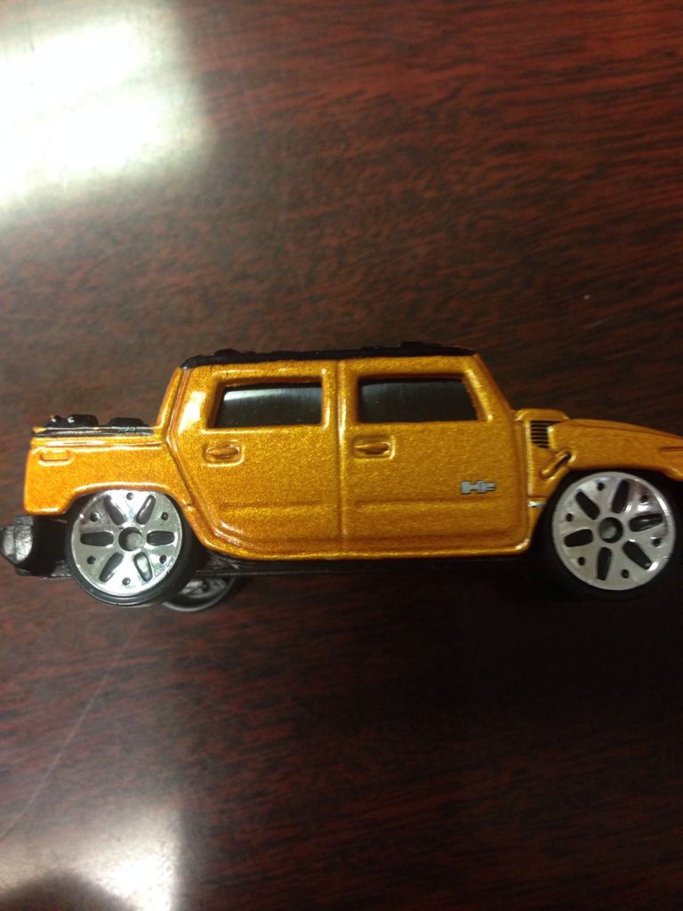 2001 Hummer H2 Concept - Fresh Metal toy car collectible - Main Image 2