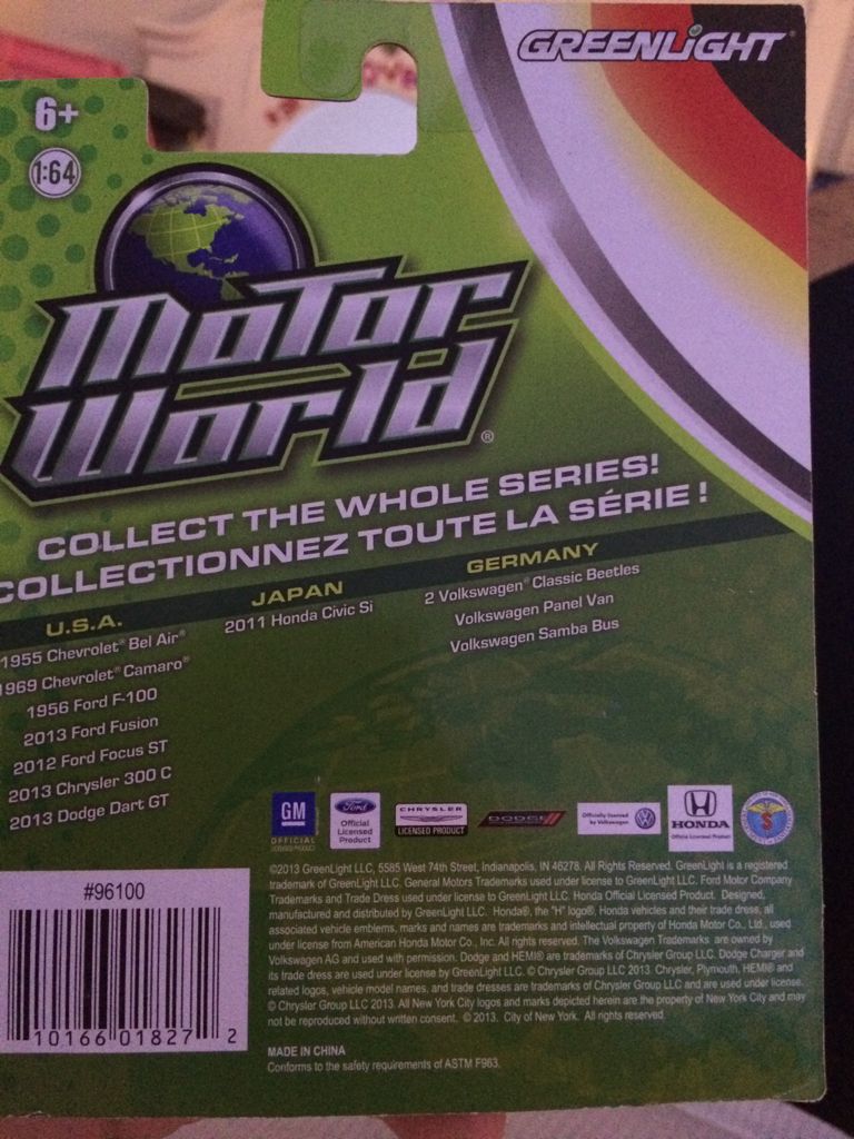 Greenlight Volkswagen Samba Bus - Motor World German Edition toy car collectible - Main Image 2