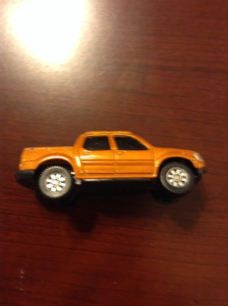 Ford Sport Trac - Motor Works toy car collectible - Main Image 2