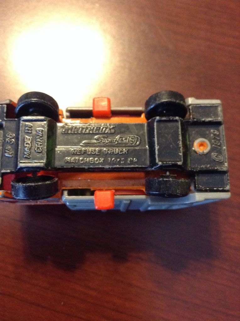 Refuse Truck   toy car collectible - Main Image 2