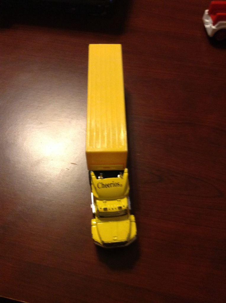 Ford Aeromax - Super Rigs toy car collectible - Main Image 2