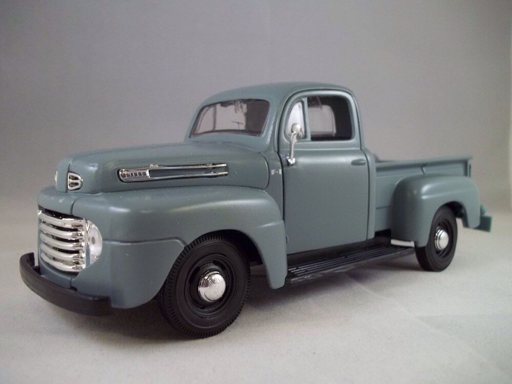 Ford F-1 Pickup - 3920 cc toy car collectible - Main Image 2