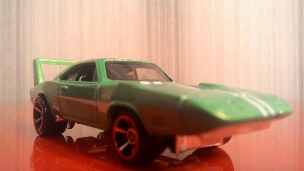 1969 Dodge Charger Daytona - HW Flames toy car collectible - Main Image 2