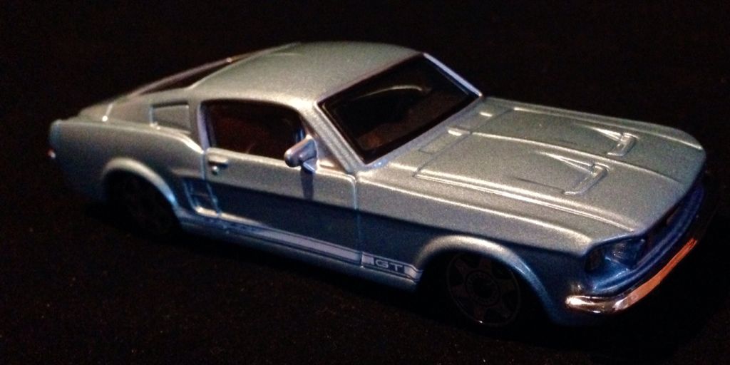 Ford Mustang GT - Street Fire toy car collectible - Main Image 2