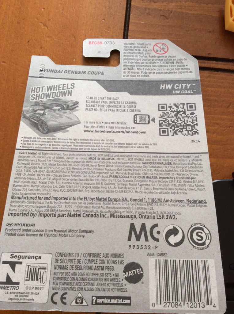 Hyundai Genesis Coupe - 2014 - HW City - Goal toy car collectible - Main Image 2