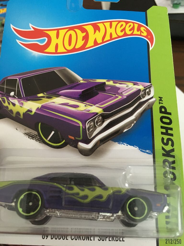 ’69 Dodge Coronet Superbee - ’14 HW Workshop toy car collectible - Main Image 2
