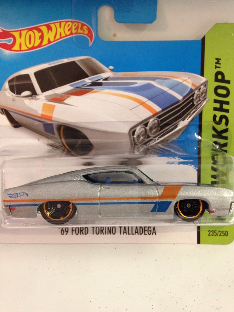 Ford Torino Talladega ‘69 - 2014 - HW Workshop - Muscle Mania toy car collectible - Main Image 1