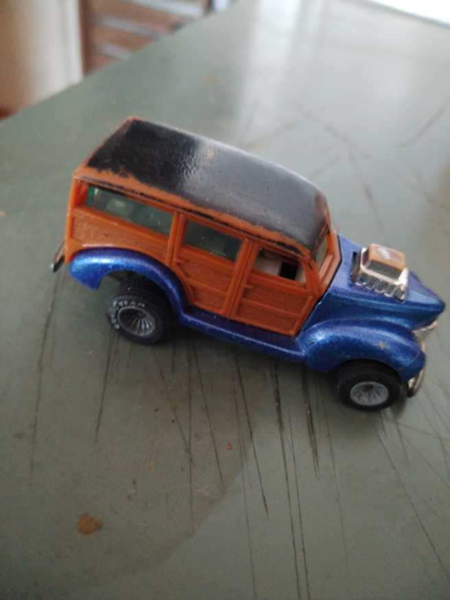 Black Wall Hi Rakers 40’s Woodie - HiRakers toy car collectible - Main Image 3