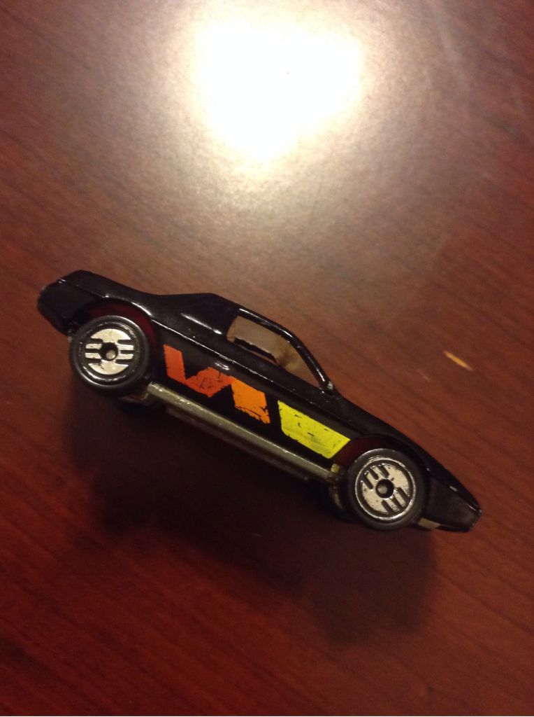 Fiero  toy car collectible - Main Image 2