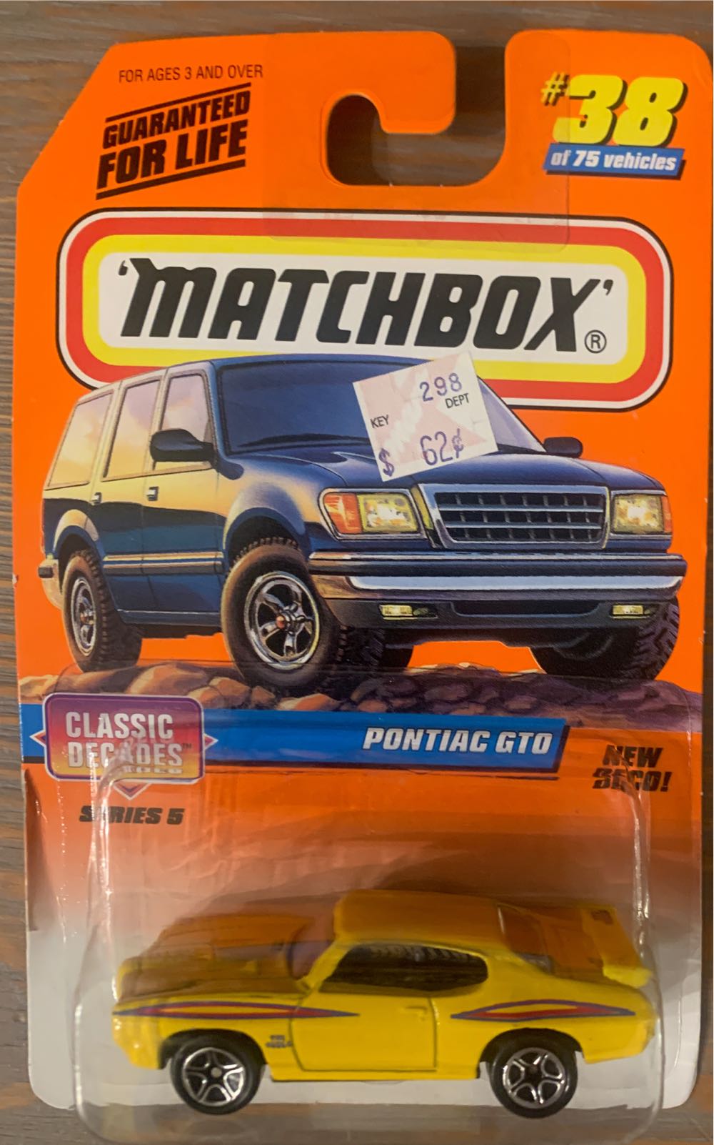 Pontiac GTO - Classic Decades toy car collectible - Main Image 2