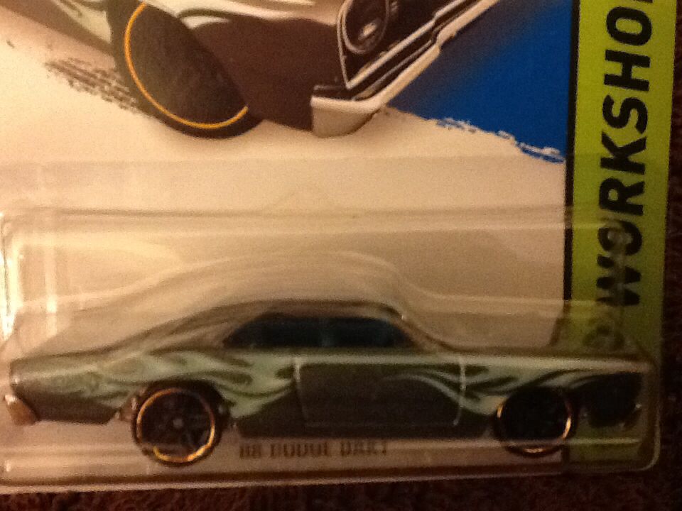 HW Workshop 68 Dodhe Dart - 2014 Heat Fleet toy car collectible - Main Image 2