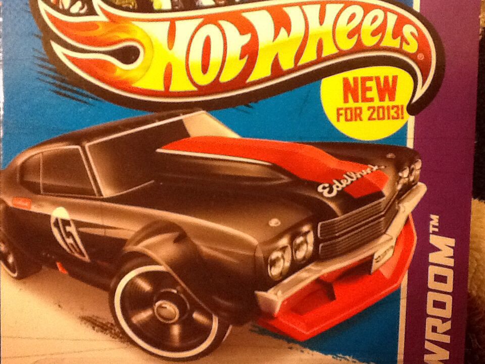 Hot Wheels HW Showroom Golf Version 70 Chevelle Ss - HW Showroom -2013 toy car collectible - Main Image 2