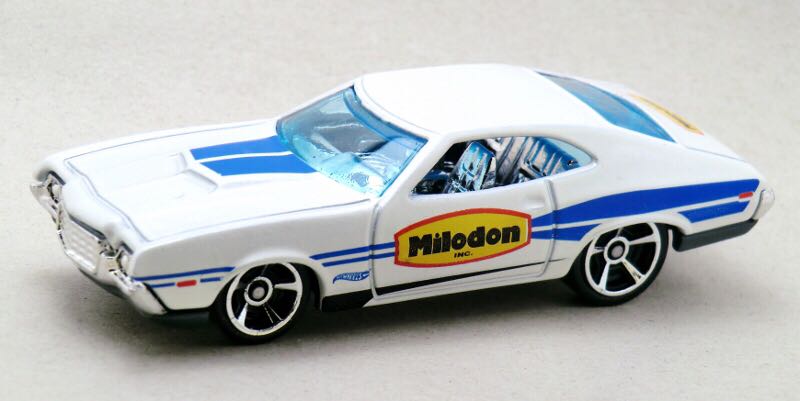 ‘72 Ford Gran Torino Sport - 2014 - HW Workshop - Performance toy car collectible - Main Image 3