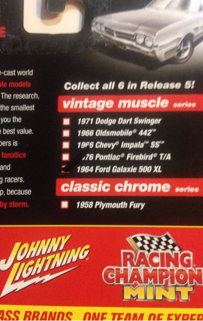 Auto World - 1964 Ford Galaxie 500XL - Vintage Muscle Auto World toy car collectible - Main Image 2