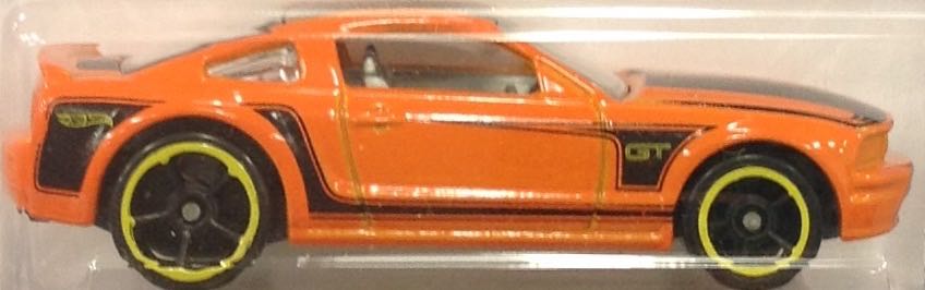 Ford Mustang GT - 2014 - HW City - Mustang 50th toy car collectible - Main Image 2