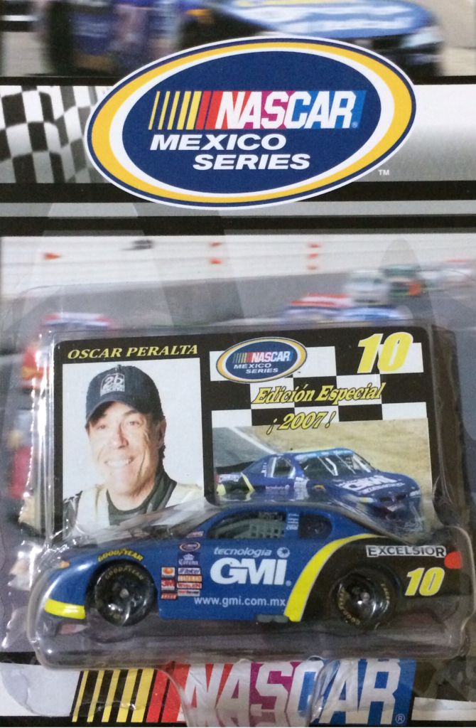 Hot Wheels HW Workshop 2014 Corvette Stingray