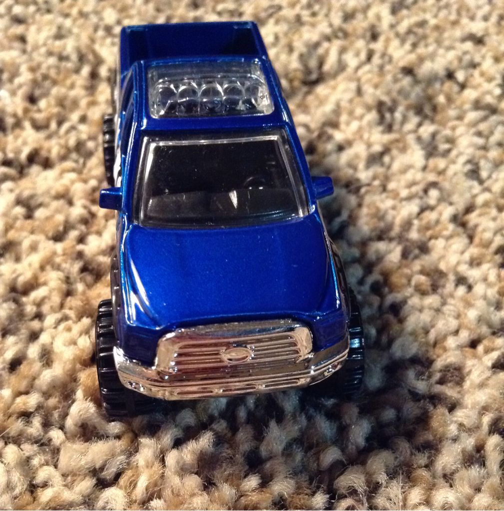 2010 Toyota Tundra 2011  toy car collectible - Main Image 2
