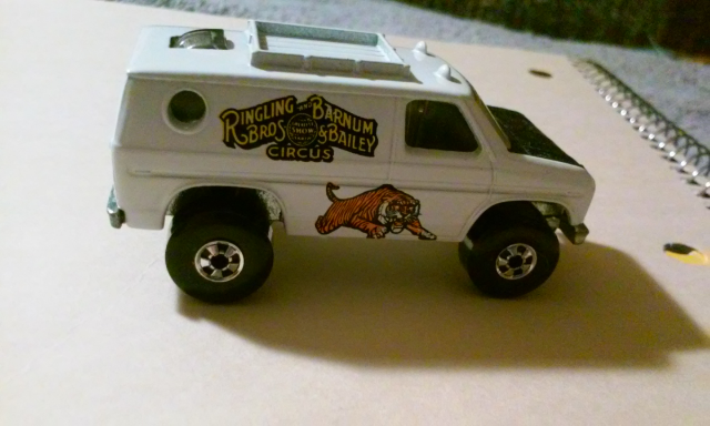 Circus Cats  toy car collectible - Main Image 2