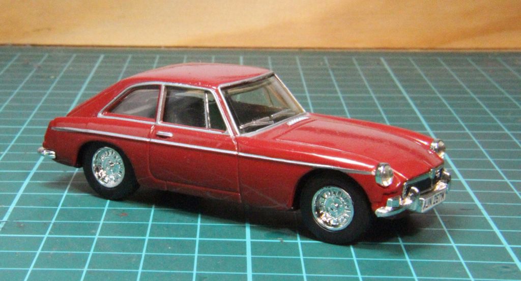 Maisto - 65 Cadillac Deville