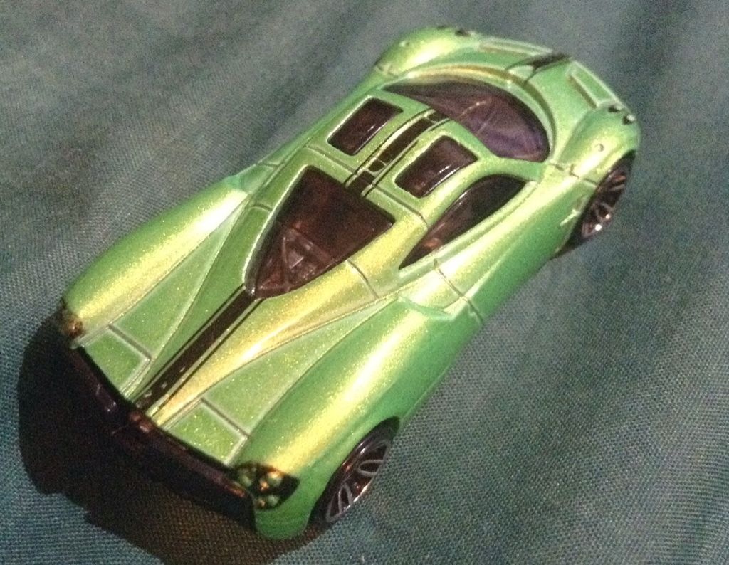 Pagani Huayra - 2014 HW Workshop toy car collectible - Main Image 2