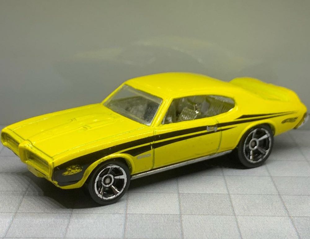 Pontiac Gto Judge 1969 - Muscle Mania toy car collectible - Main Image 2