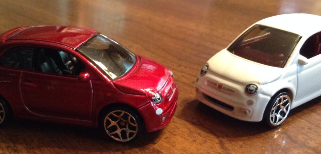 Fiat 500 - ’14 HW City - Night Burnerz toy car collectible - Main Image 2