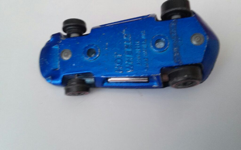 Silouette - Original 16 toy car collectible - Main Image 2