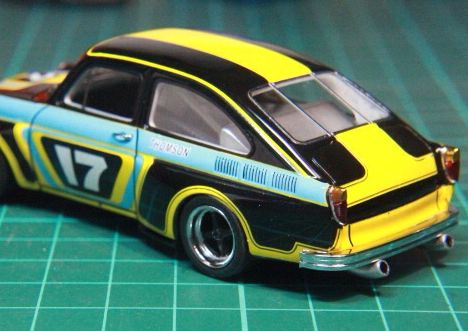 VOLKSWAGEN #17 - V8 toy car collectible - Main Image 2