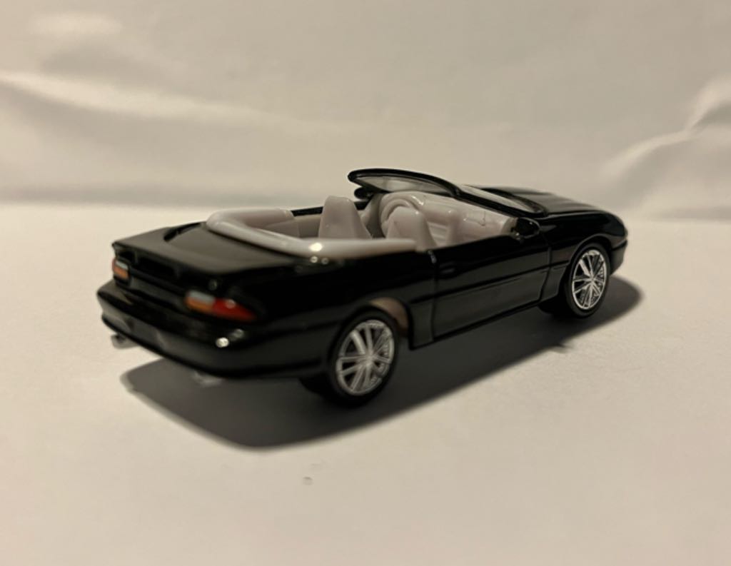 2002 Chevy Camaro SS Convertible - 2005 - JL - Camaro Legends toy car collectible - Main Image 2