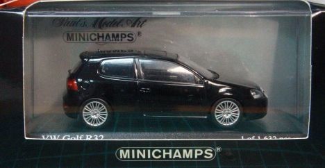 VOLKSWAGEN - R32 toy car collectible - Main Image 2